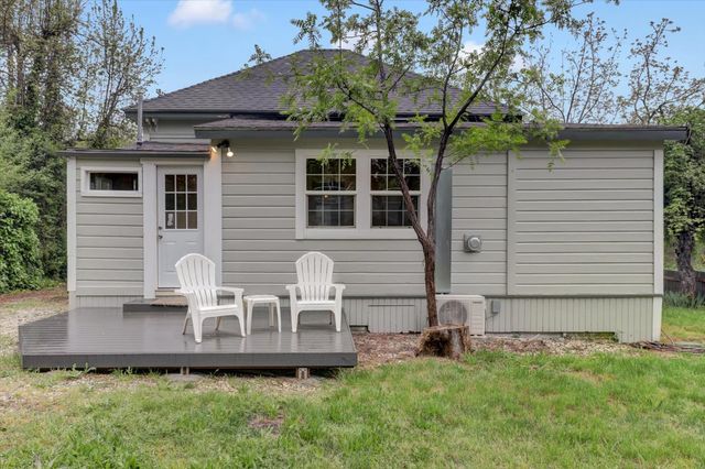 618 Walsh St, Grass Valley, CA 95945