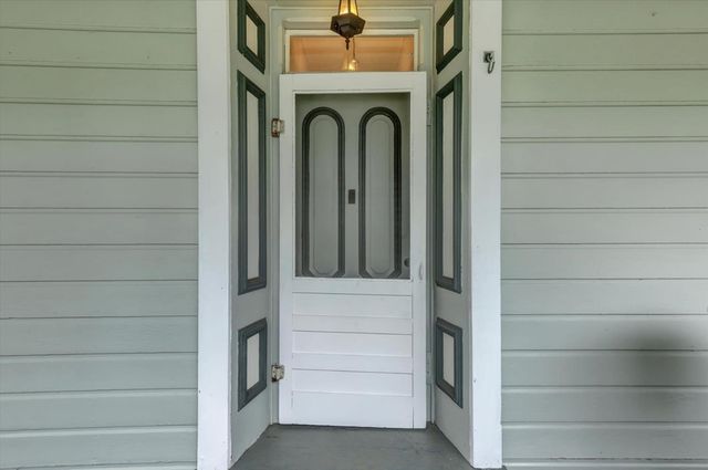 618 Walsh St, Grass Valley, CA 95945