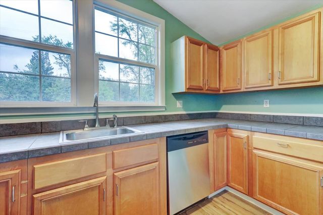 618 Walsh St, Grass Valley, CA 95945