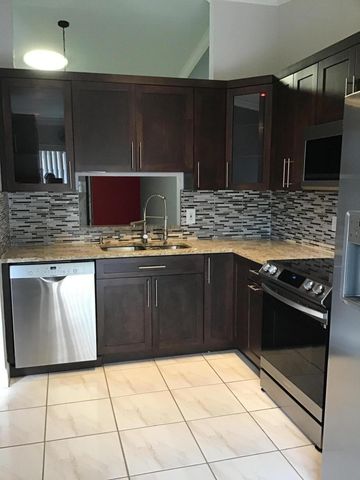 633 Sea Pine Way C, Greenacres, FL 33415
