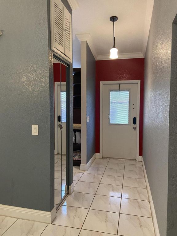 633 Sea Pine Way C, Greenacres, FL 33415