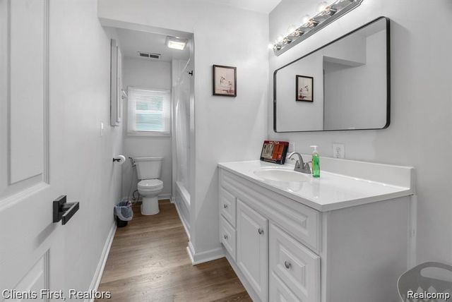 1660 N Sheldon Road, Canton Charter Township, MI 48187
