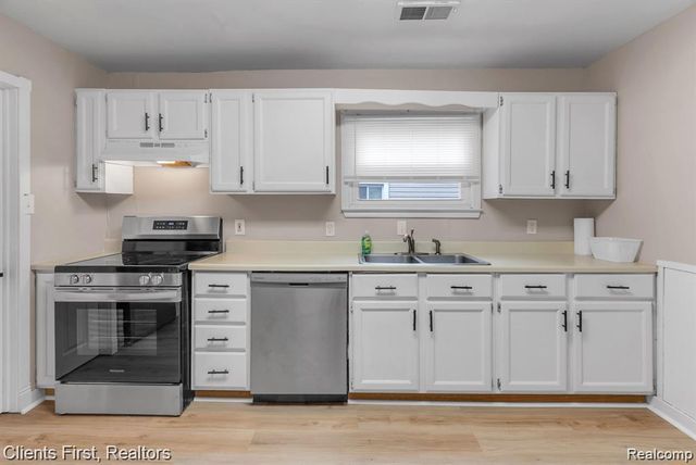 1660 N Sheldon Road, Canton Charter Township, MI 48187