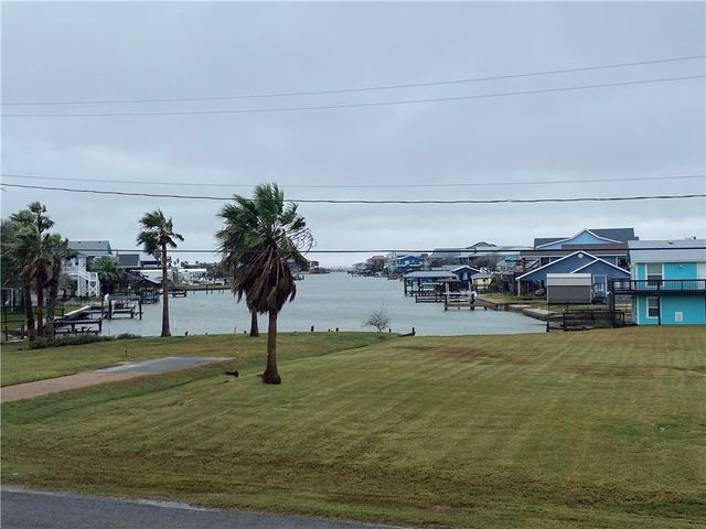 101 Donna, Rockport, TX 78382