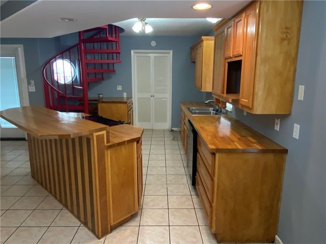 101 Donna, Rockport, TX 78382