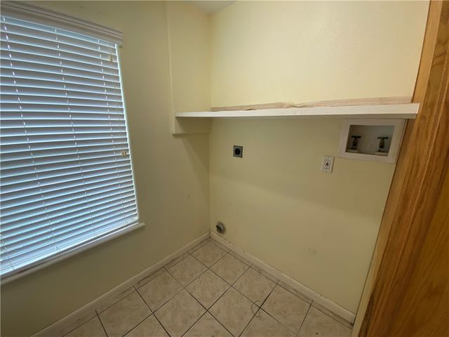 101 Donna, Rockport, TX 78382