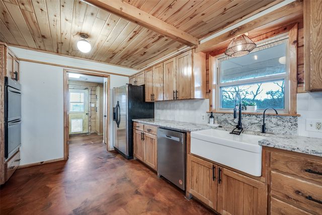 1353 Spring Creek Road, Collinsville, TX 76233