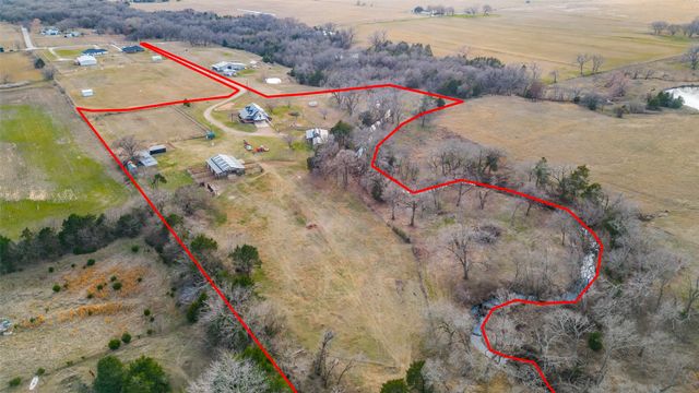 1353 Spring Creek Road, Collinsville, TX 76233