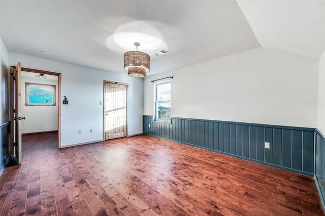 1353 Spring Creek Road, Collinsville, TX 76233