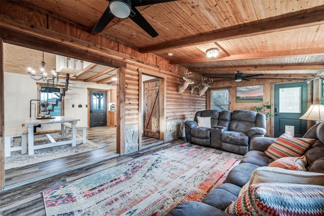 1353 Spring Creek Road, Collinsville, TX 76233