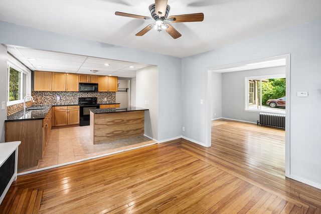 10 Nutting St, Fitchburg, MA 01420