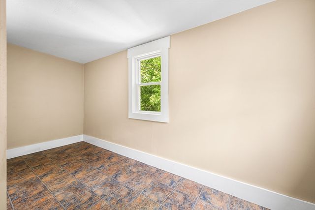 10 Nutting St, Fitchburg, MA 01420