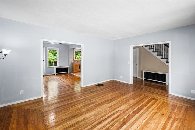 10 Nutting St, Fitchburg, MA 01420