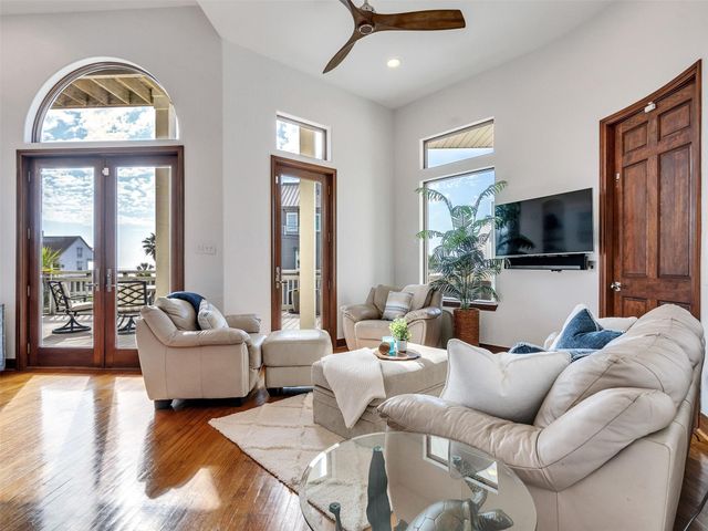 4206 Turks Point, Galveston, TX 77554