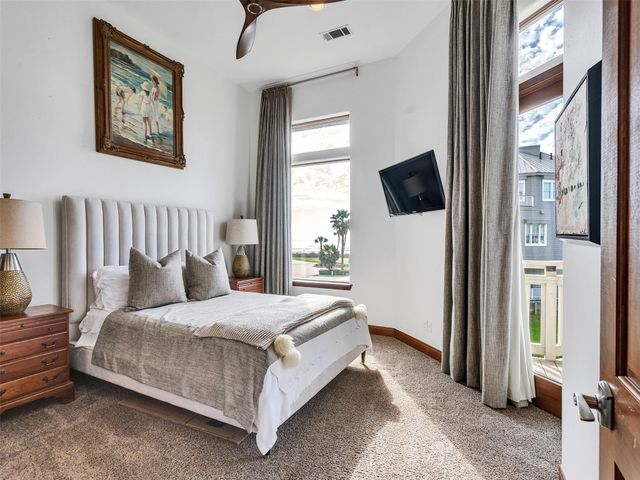 4206 Turks Point, Galveston, TX 77554