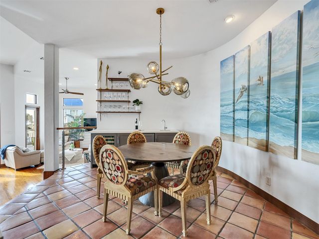 4206 Turks Point, Galveston, TX 77554