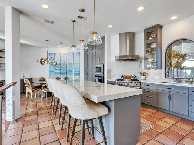 4206 Turks Point, Galveston, TX 77554