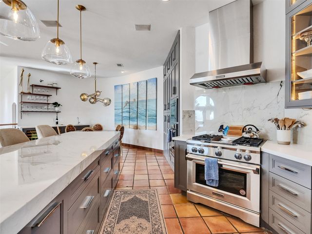 4206 Turks Point, Galveston, TX 77554