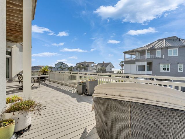 4206 Turks Point, Galveston, TX 77554