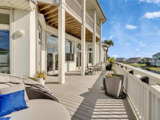 4206 Turks Point, Galveston, TX 77554