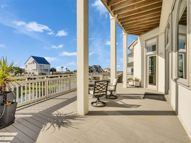 4206 Turks Point, Galveston, TX 77554