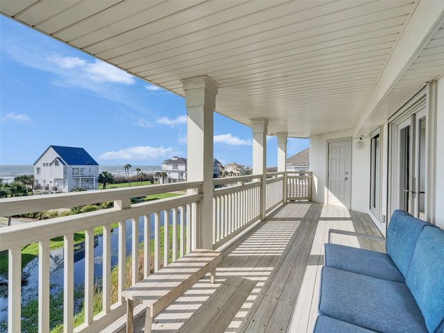 4206 Turks Point, Galveston, TX 77554