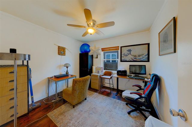 636 37TH AVENUE S, St Petersburg, FL 33705