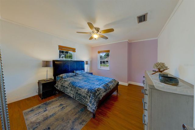 636 37TH AVENUE S, St Petersburg, FL 33705