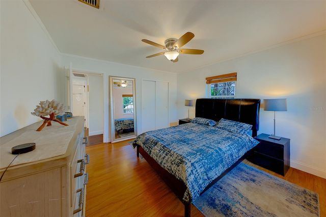 636 37TH AVENUE S, St Petersburg, FL 33705