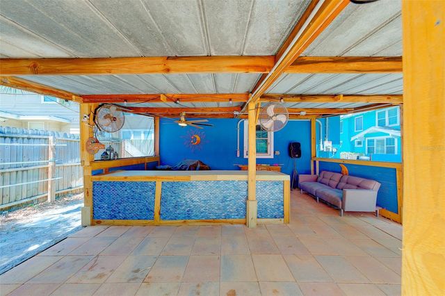 636 37TH AVENUE S, St Petersburg, FL 33705