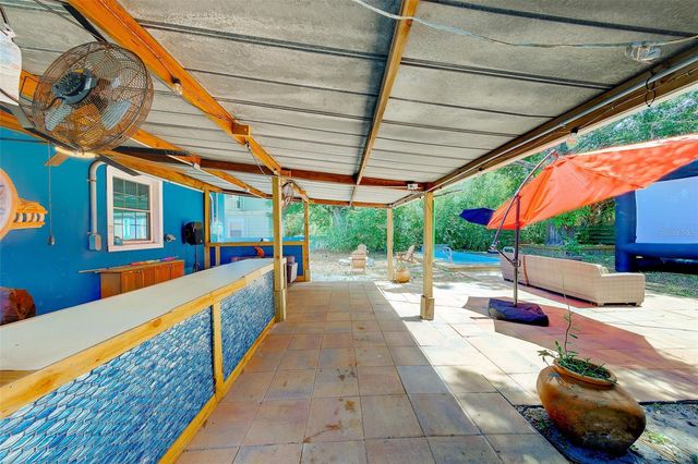 636 37TH AVENUE S, St Petersburg, FL 33705