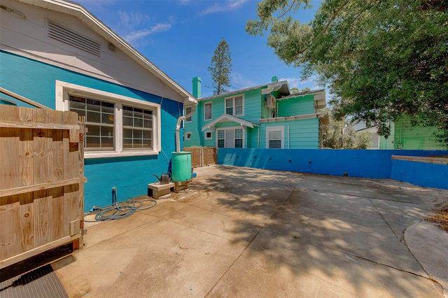 636 37TH AVENUE S, St Petersburg, FL 33705