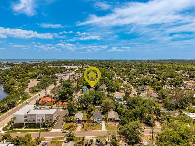 636 37TH AVENUE S, St Petersburg, FL 33705