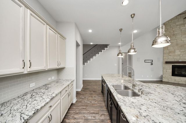 6002 Granite Shadow Lane, Houston, TX 77365