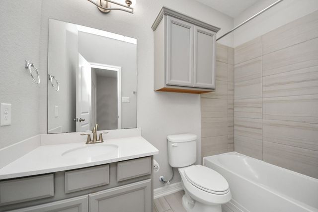 6002 Granite Shadow Lane, Houston, TX 77365