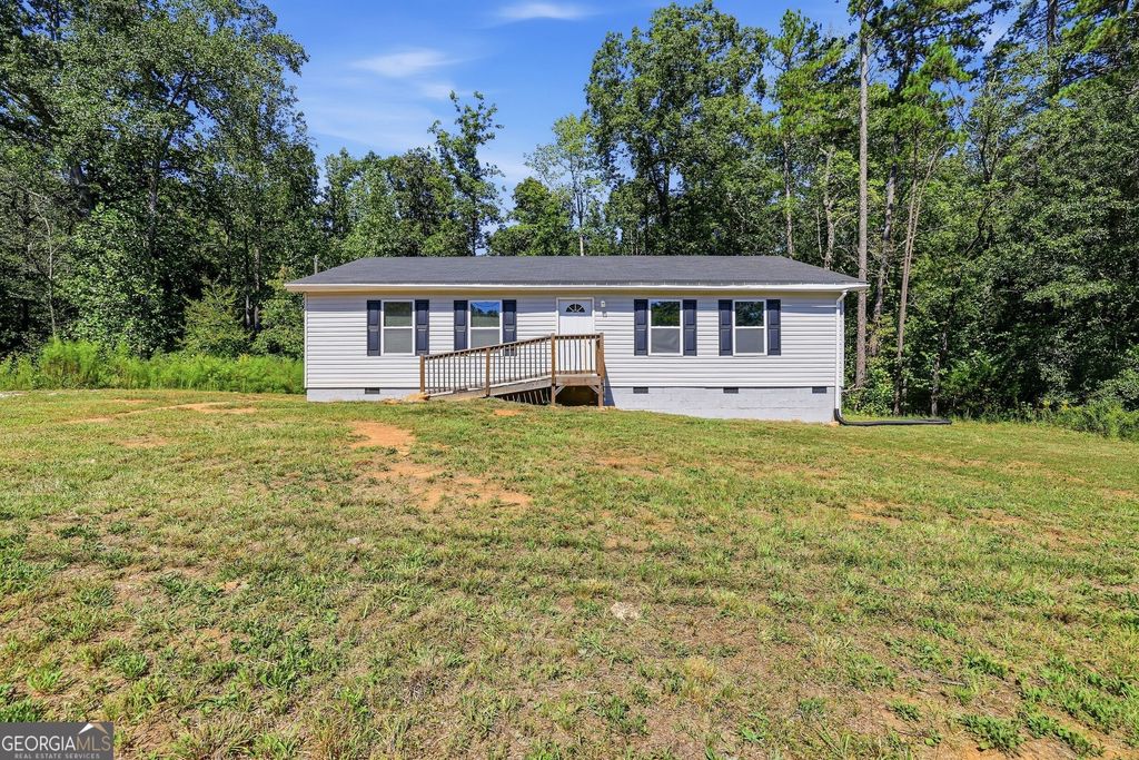2421 E Silver Shoals Road, Toccoa, GA 30577 — photo 3