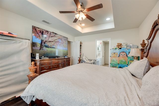 1033 Bruni Court, Aubrey, TX 76227