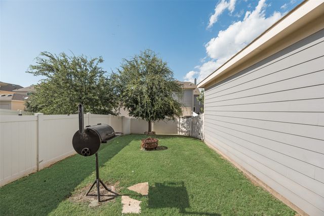 1033 Bruni Court, Aubrey, TX 76227
