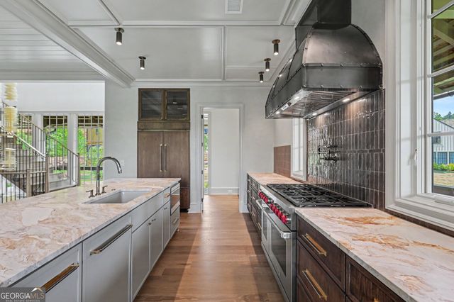 140 Cove View Lane, Clarkesville, GA 30523