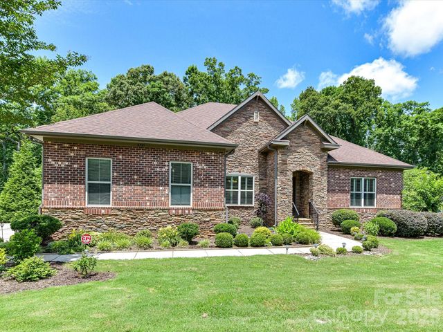 8701 Whitehawk Hill Road, Waxhaw, NC 28173