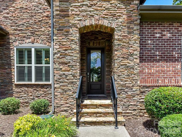 8701 Whitehawk Hill Road, Waxhaw, NC 28173