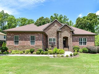 8701 Whitehawk Hill Road, Waxhaw, NC 28173