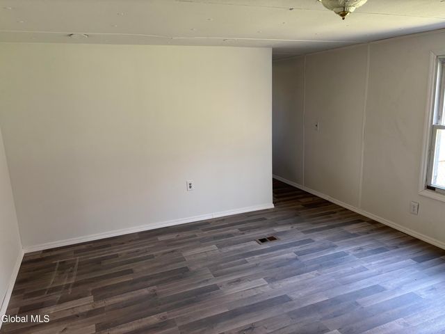 55 Mason Lane, Troy, NY 12180