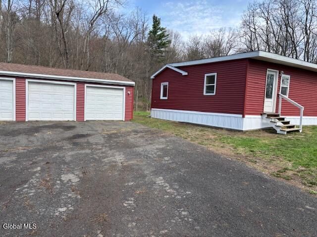 55 Mason Lane, Troy, NY 12180