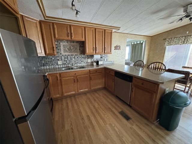 8508 BREEZE HILL DRIVE, Lake Wales, FL 33898