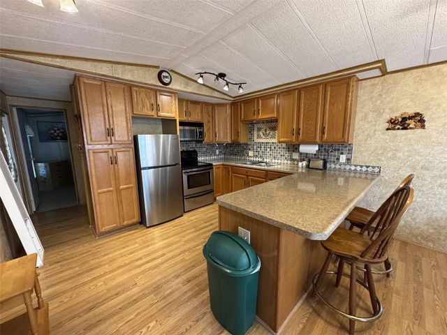 8508 BREEZE HILL DRIVE, Lake Wales, FL 33898