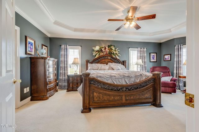 408 Arrowhead Drive, Kingsport, TN 37664