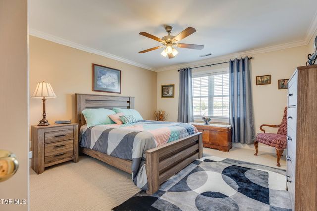 408 Arrowhead Drive, Kingsport, TN 37664