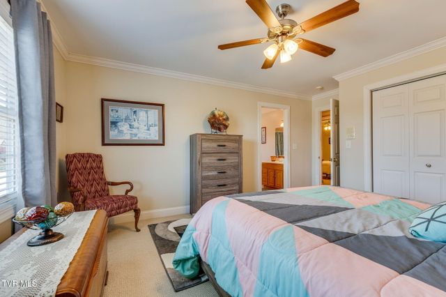 408 Arrowhead Drive, Kingsport, TN 37664