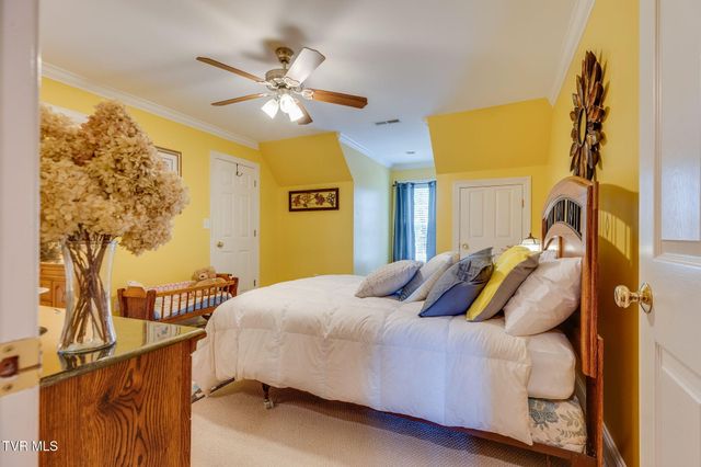 408 Arrowhead Drive, Kingsport, TN 37664